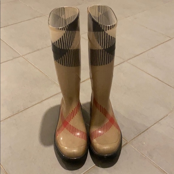 Burberry Rain Boots - Picture 3 of 6
